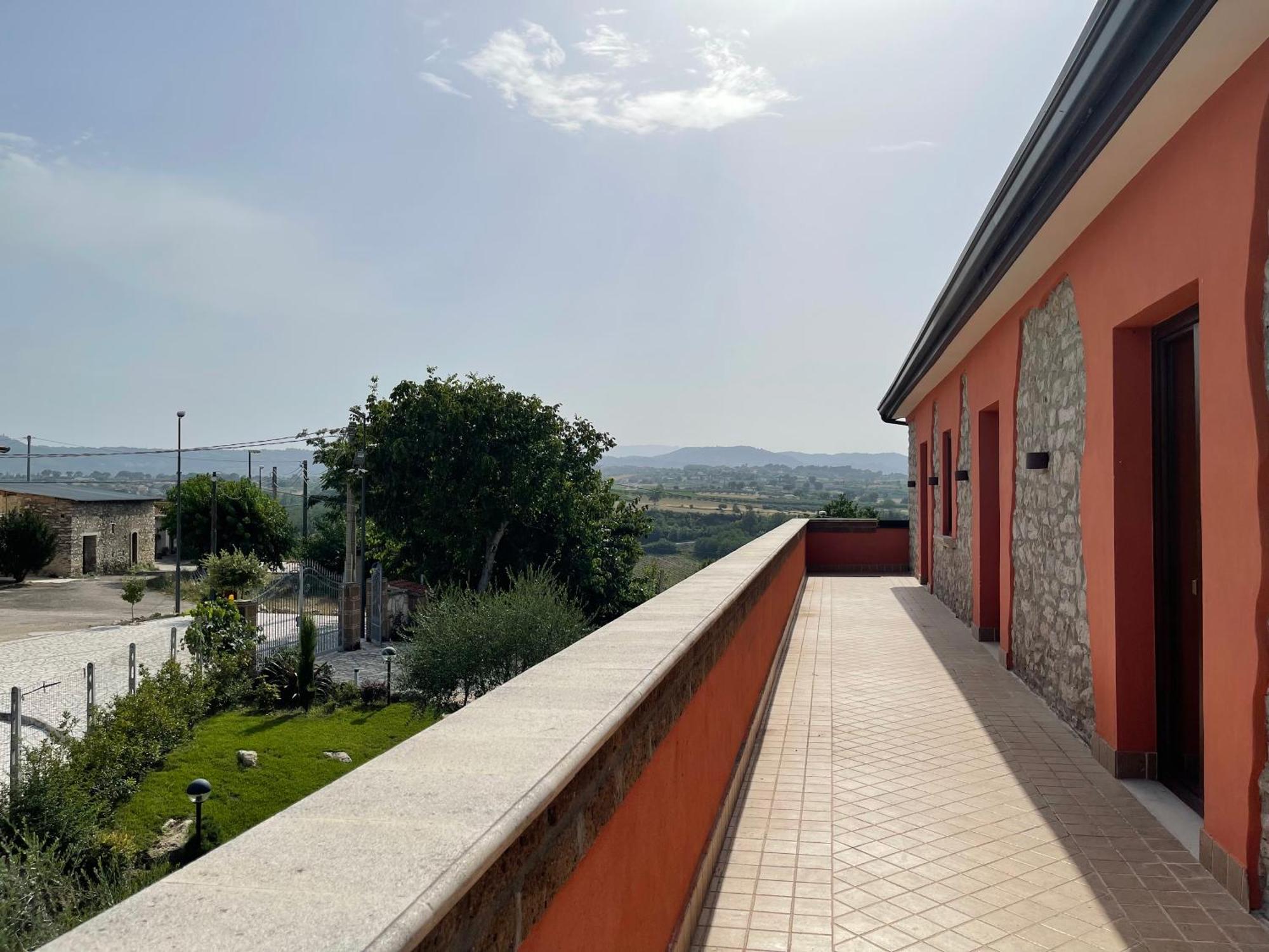 Azienda Agricola Ponterotto Mirabella Eclano Exterior photo
